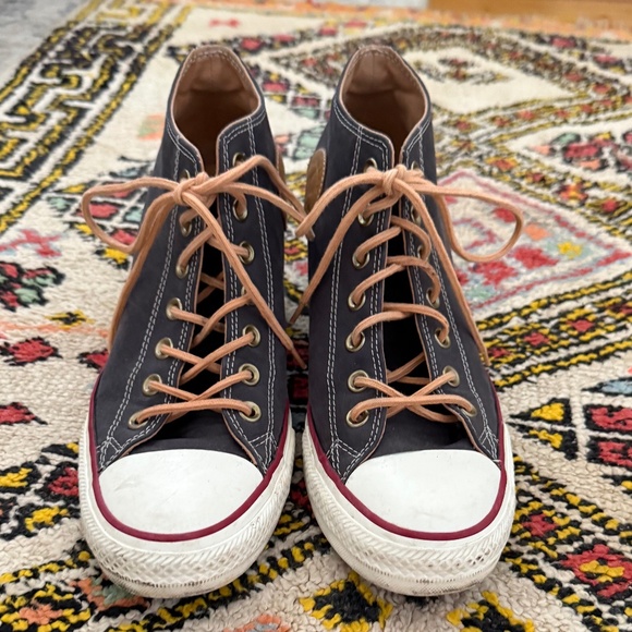 NWT Converse Chuck Taylor Lux Mid Wedge Sneakers size 10.5 - Picture 4 of 6